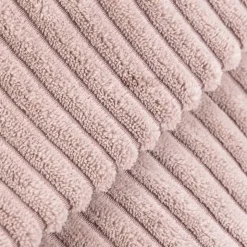 Designed by Lotte Ribbed-kissanpeti