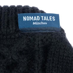Nomad Tales Blush Ebony -koiranpusero