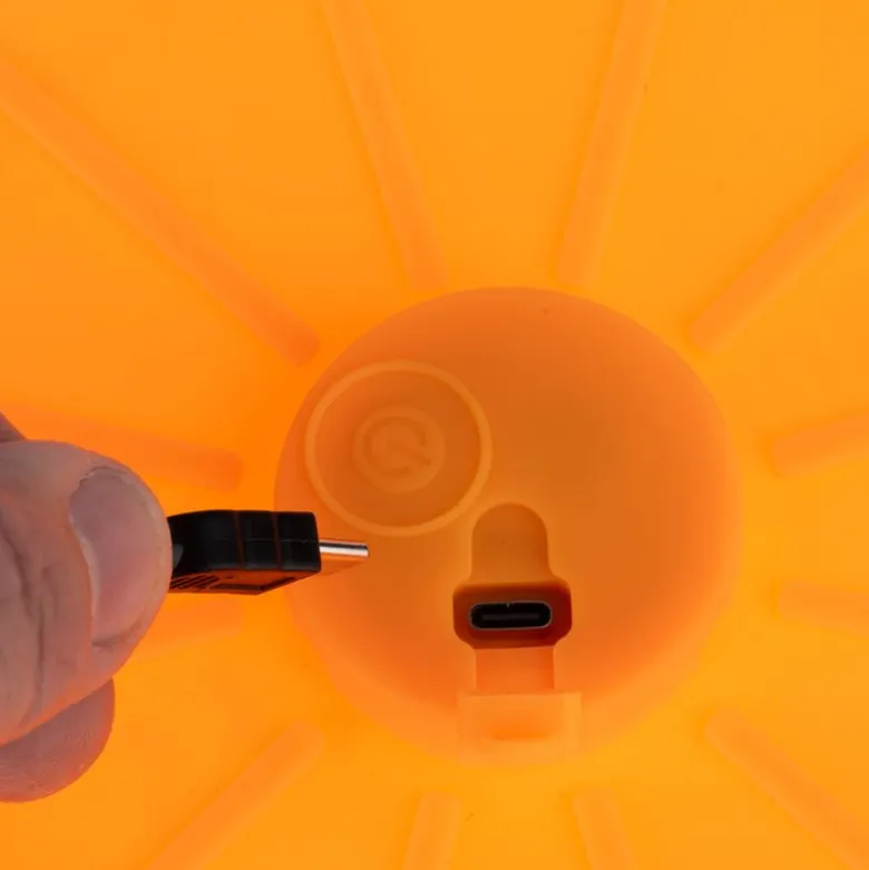 Nomad Tales Spirit USB LED -frisbee