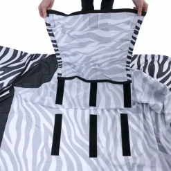 Nomad Tales Zebra -kärpäsloimi kiinteällä kaulaosalla