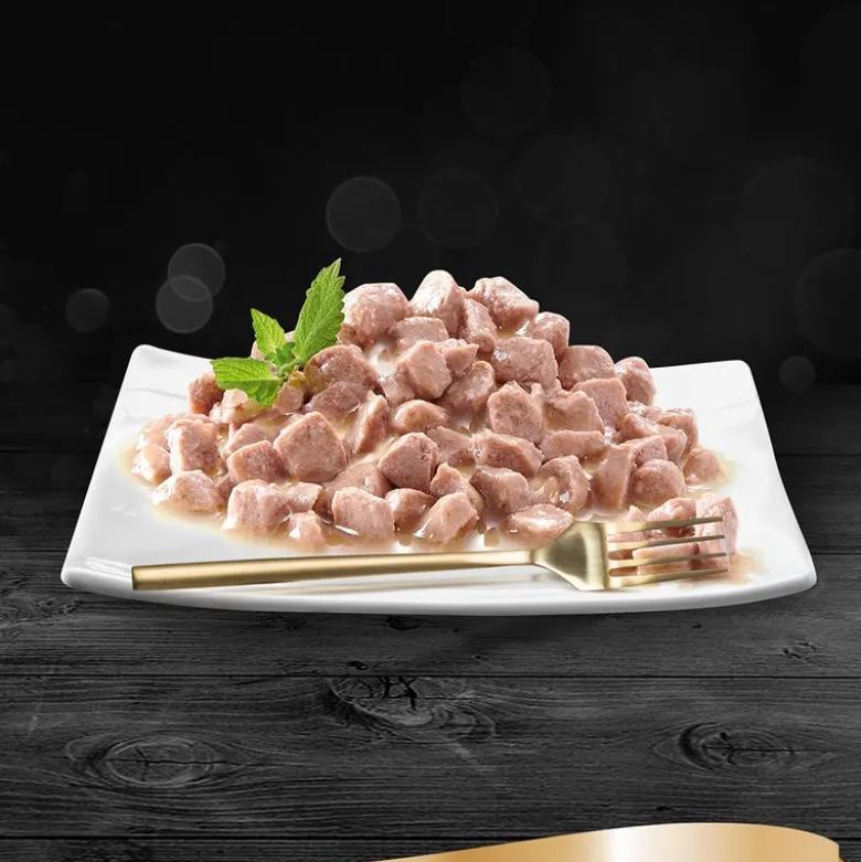 Sheba-rasialajitelma säästöpakkauksessa 48 x 85 g