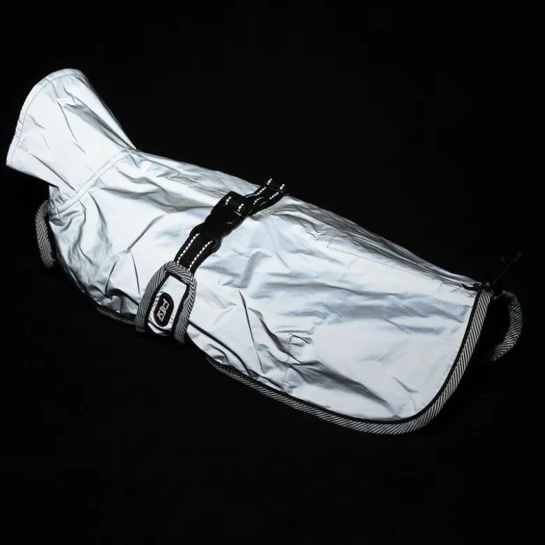 TIAKI Reflective Steel -koiran sadetakki